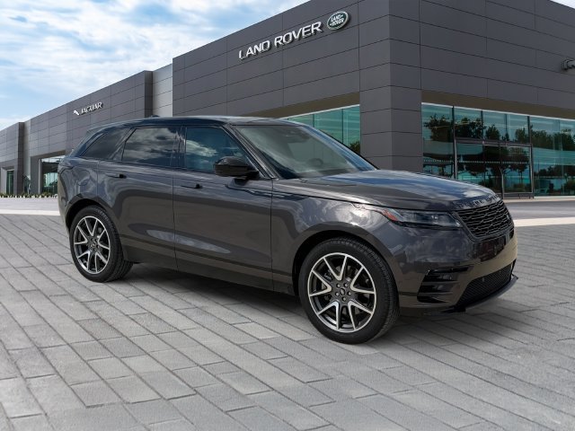 Used 2026 Gray Land Rover Dynamic SE image 7