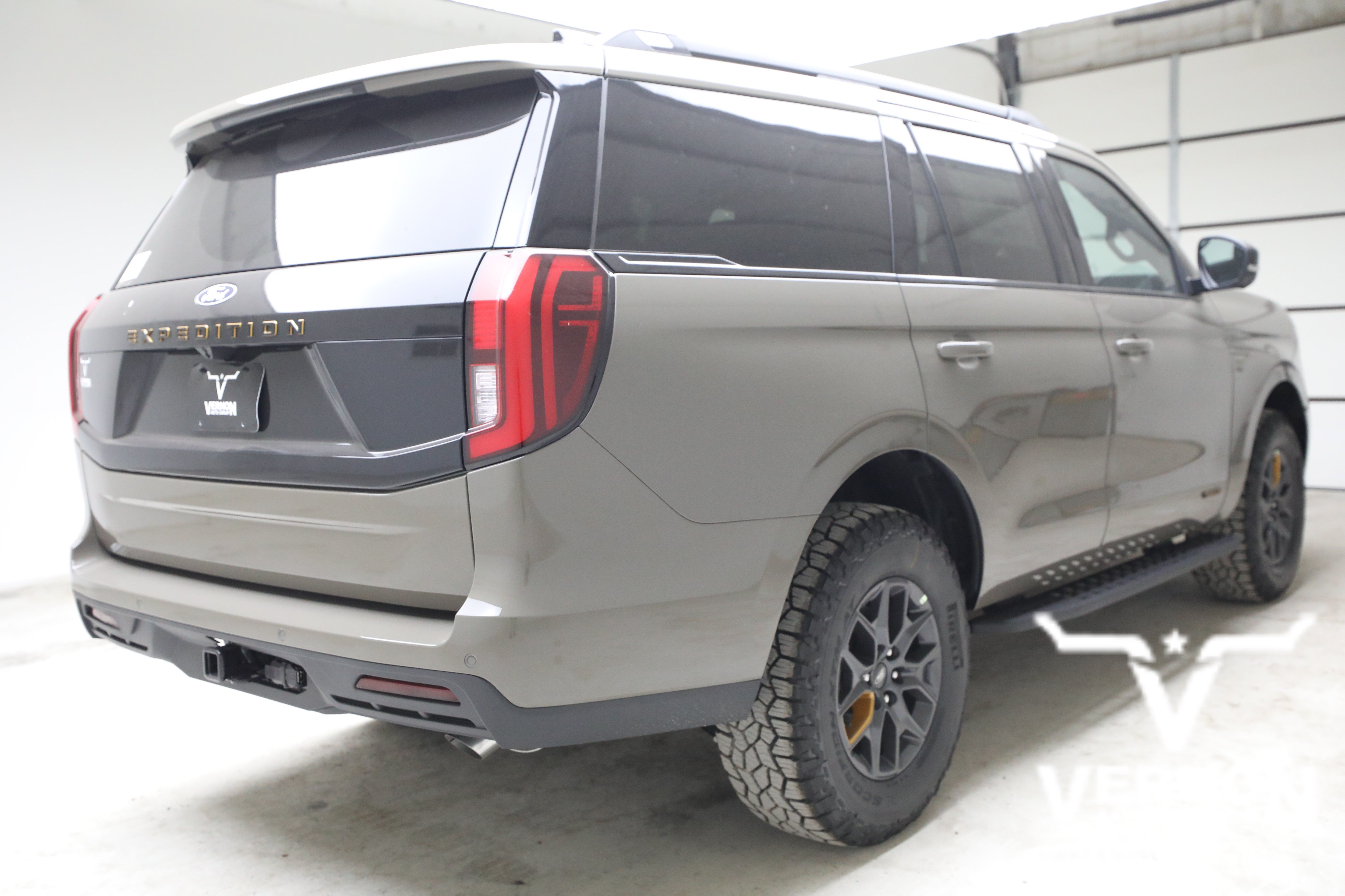 New 2027 Marsh Gray Ford  image 5