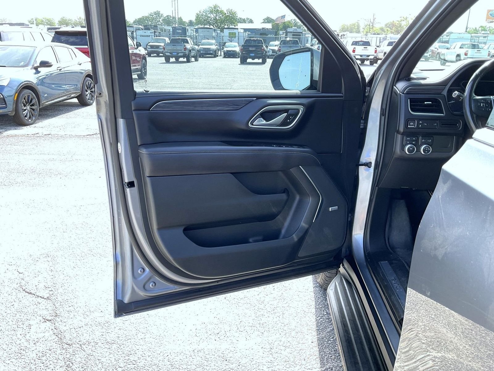 Used 2021 Gray GMC SLT image 9