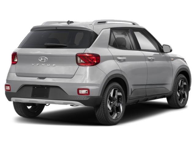 New 2026 Shimmering Silver Hyundai SEL image 2
