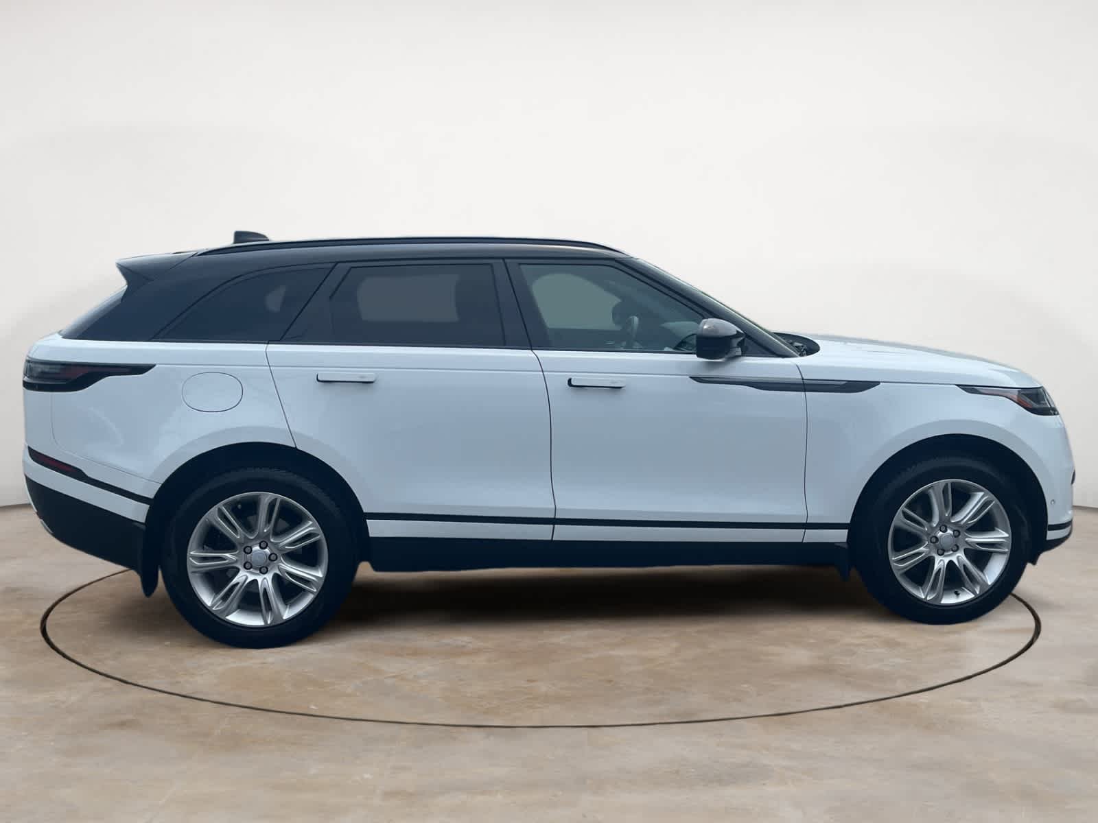 2026 Land Rover Range Rover Velar S - Photo 6