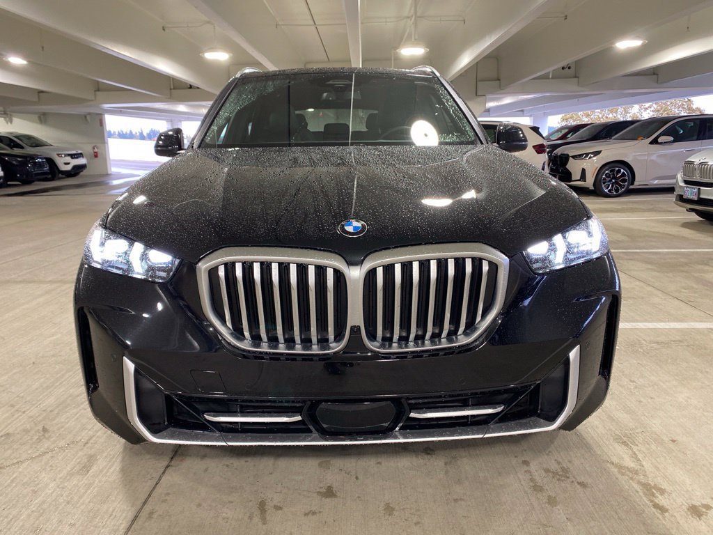 Used 2024 Black Sapphire Metallic BMW xDrive40i image 8