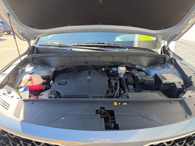 Used 2023 Silver Kia LX image 10