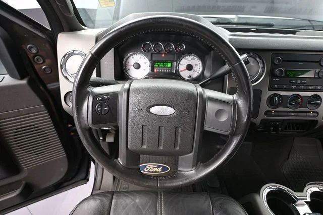 Used 2008 Black Ford FX4 image 19