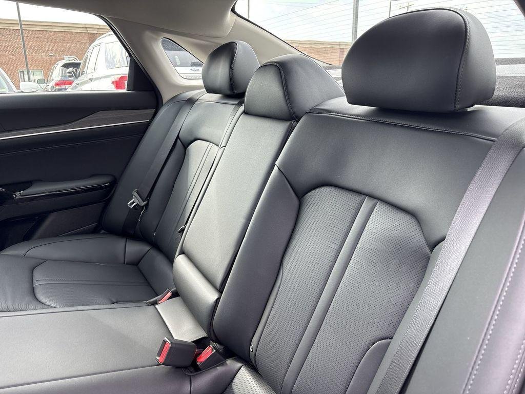2025 Kia K5 EX - Photo 28