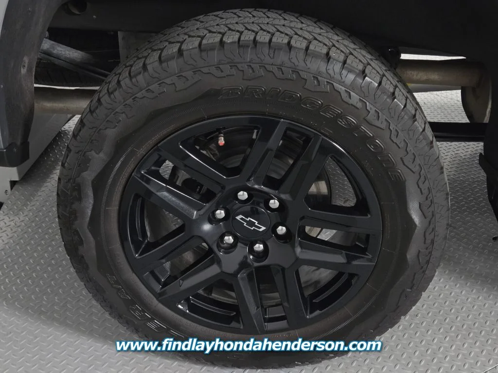 Used 2025 Sterling Gray Metallic Chevrolet LT Trail Boss image 11