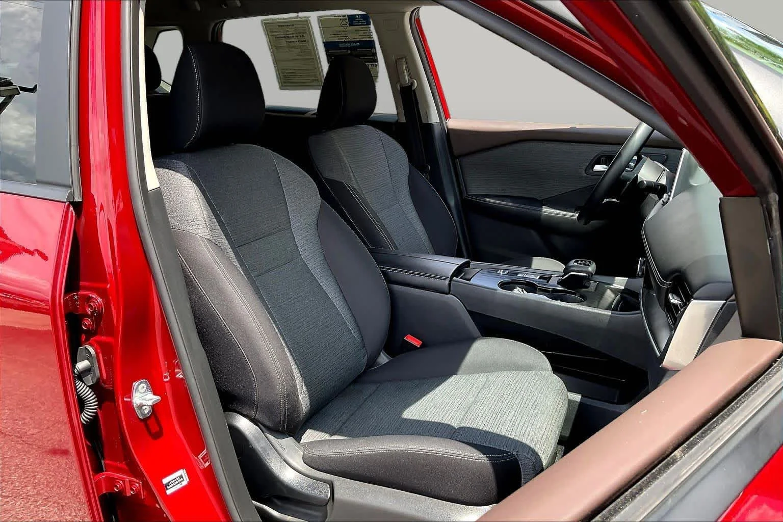 Used 2023 Scarlet Ember Tintcoat Nissan SV image 17