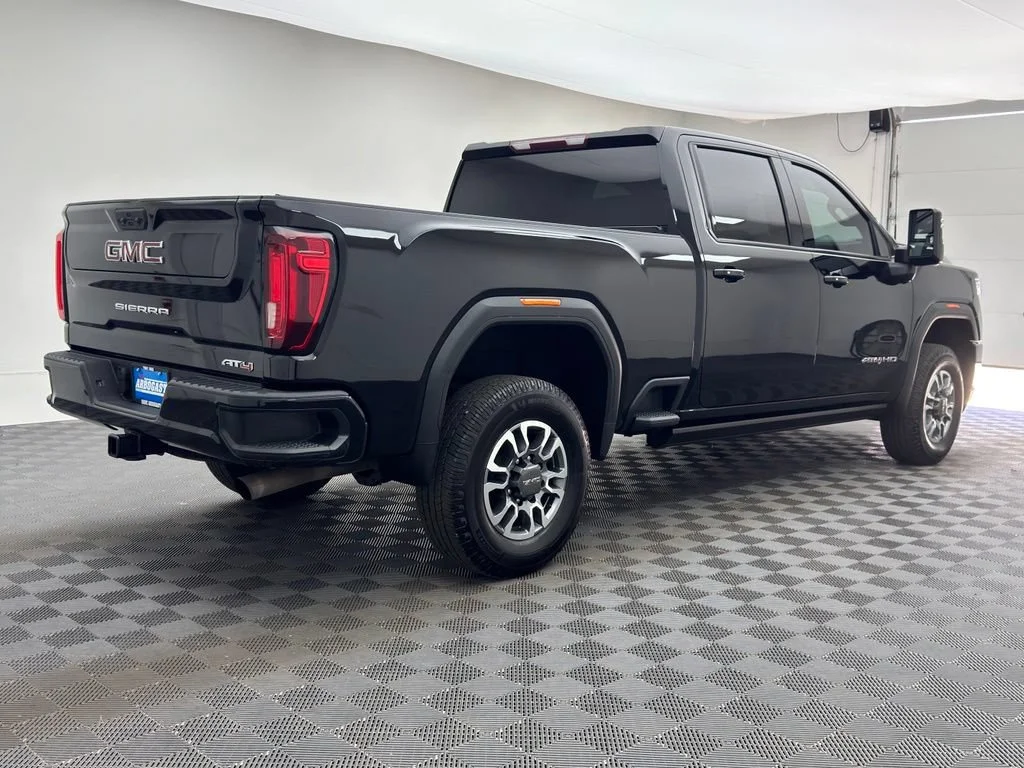 Used 2022 Onyx Black GMC AT4 image 7