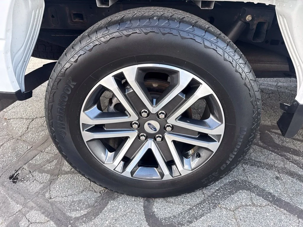 Used 2023 White Ford XL image 15