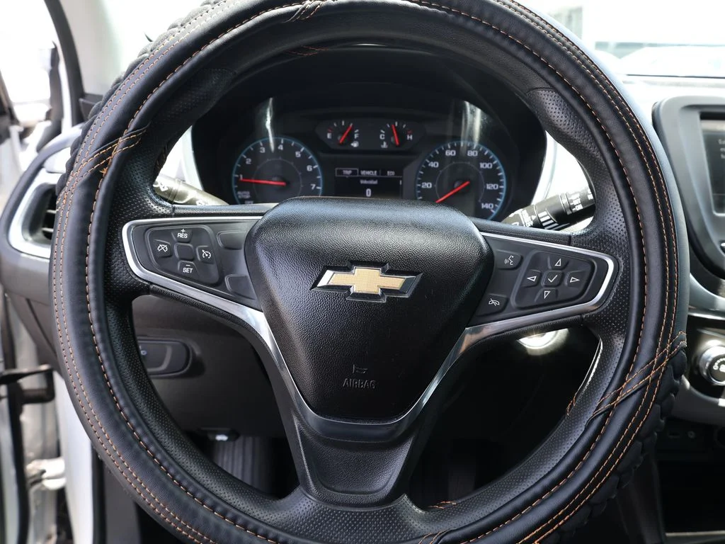 Used 2019 White Chevrolet LS image 29
