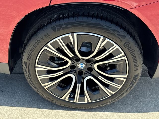 New 2026 Vegas Red Metallic BMW 30 xDrive image 25