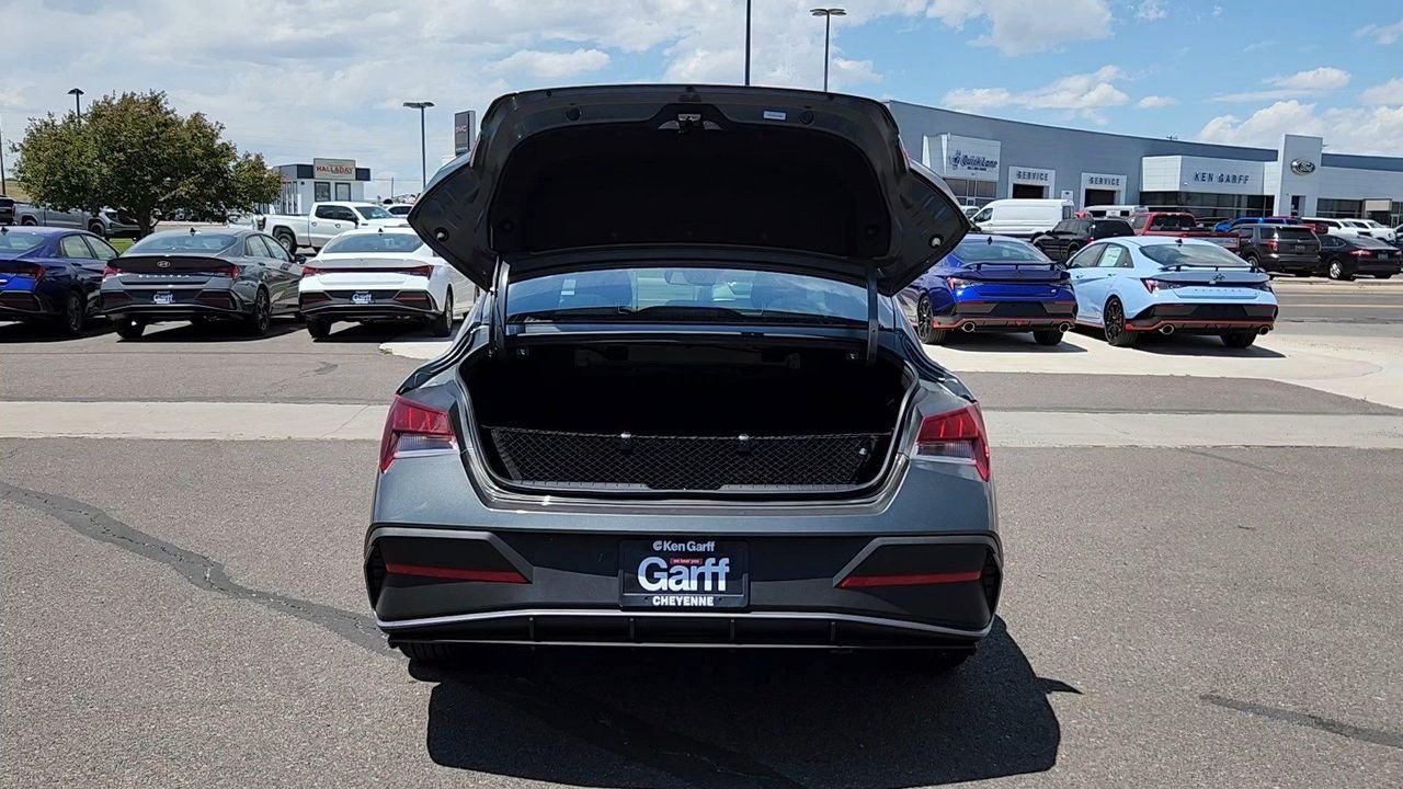 New 2026 Amazon Gray Hyundai SEL Sport image 17
