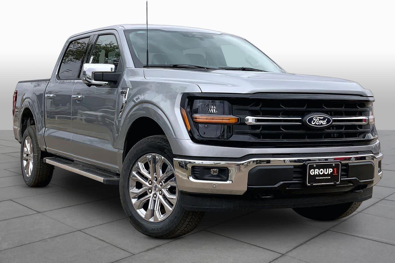 New 2026 Iconic Silver Metallic Ford XLT image 2