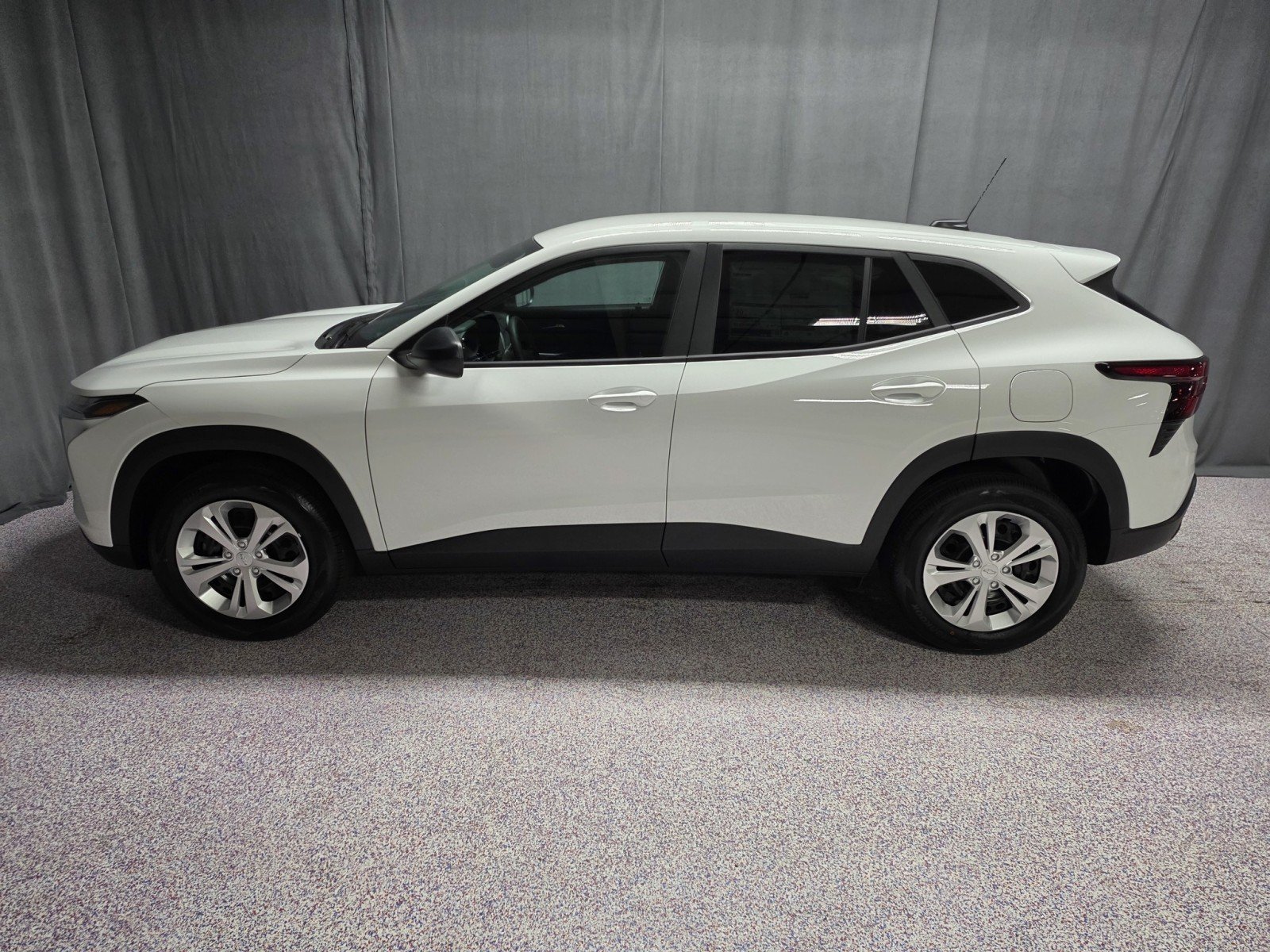 2026 Chevrolet Trax LS - Photo 11