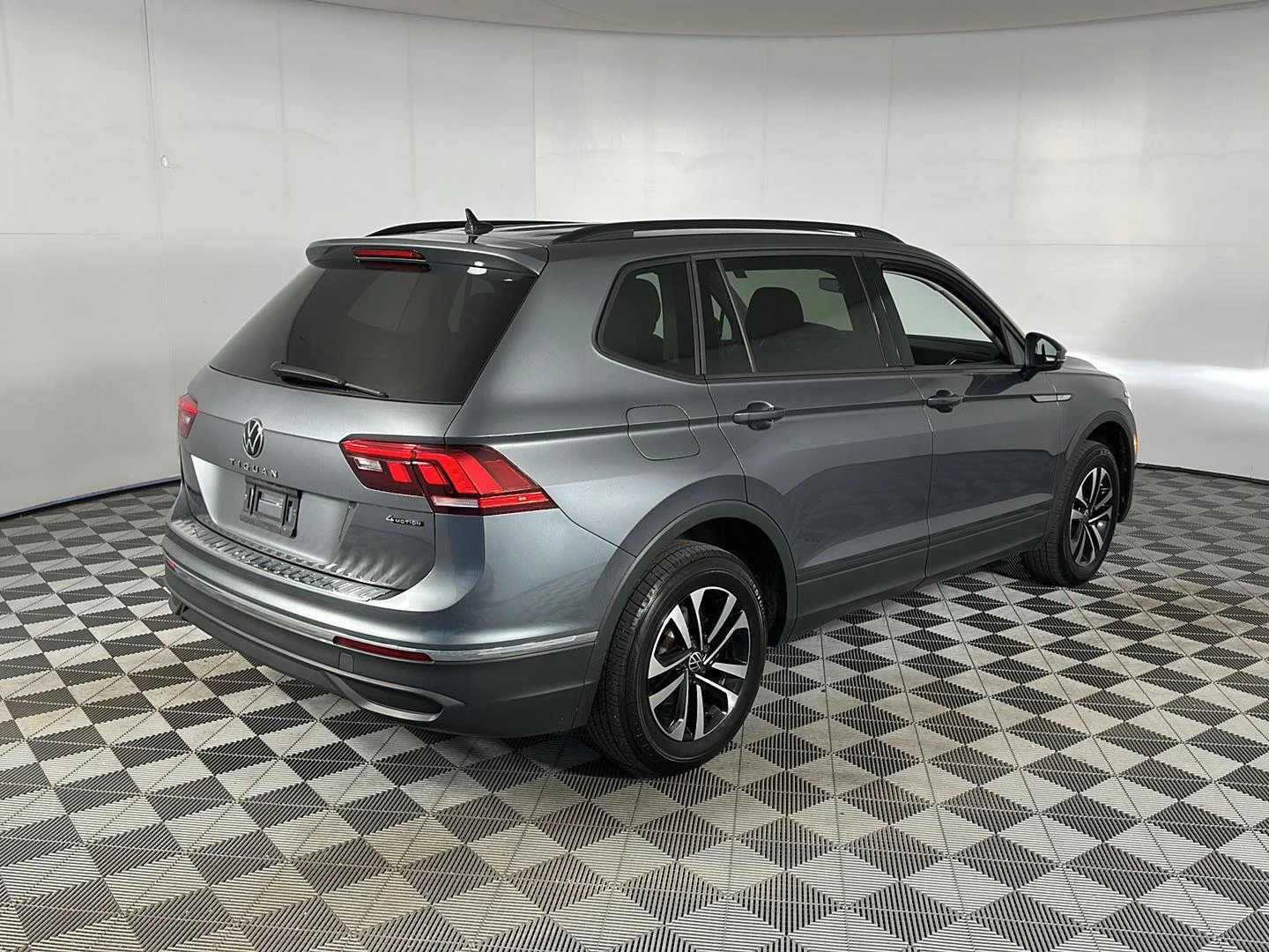 Used 2024 Platinum Gray Metallic Volkswagen S image 12