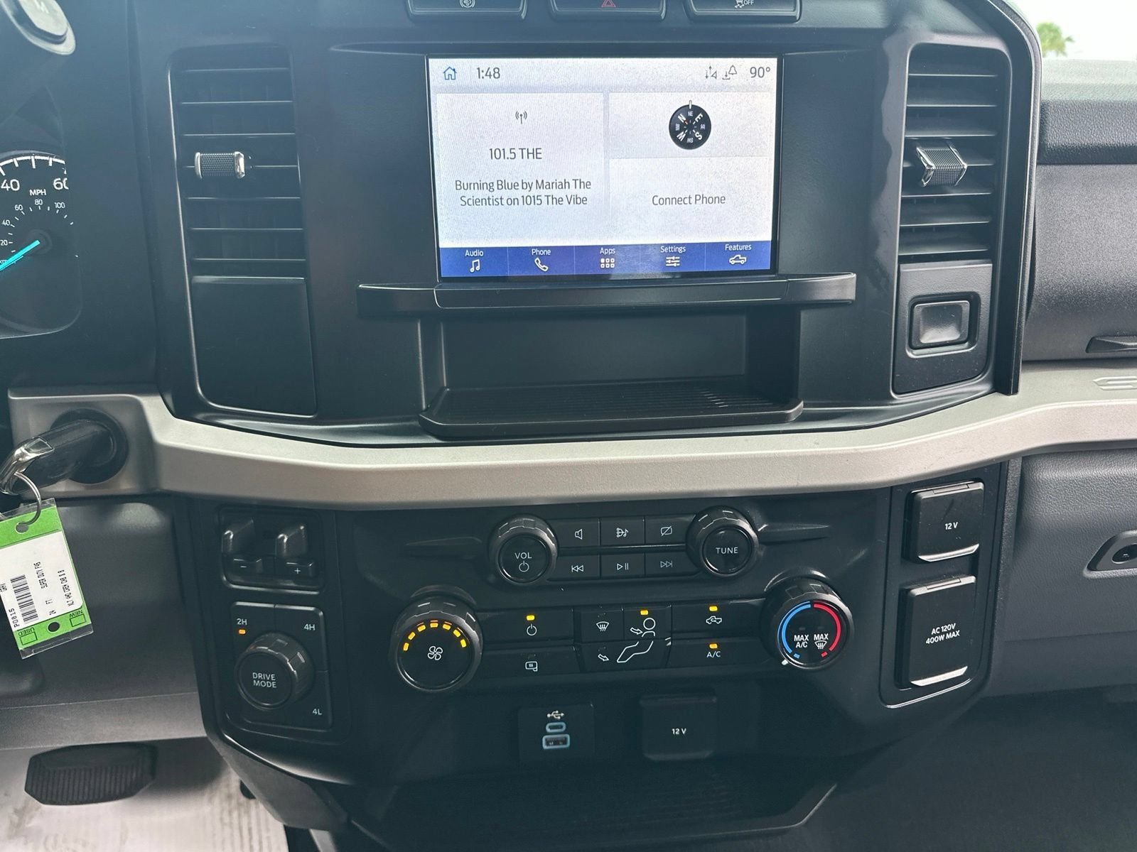 Used 2024 Silver Metallic Ford XLT image 27
