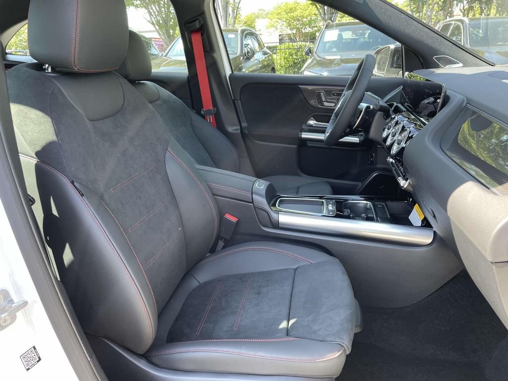 Certified Used 2025 Polar White Mercedes-Benz GLA 35 AMG® image 11