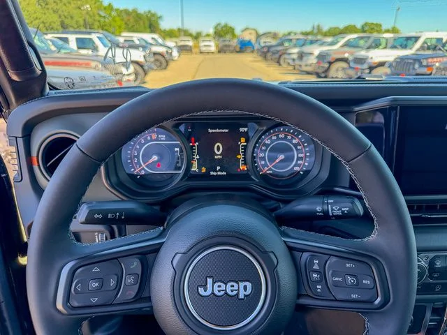 New 2026 Black Clear-Coat Exterior Paint Jeep Mojave X image 16