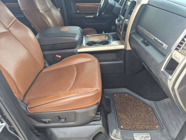 Used 2018 Brilliant Black Crystal Pearlcoat Ram Laramie Longhorn image 21