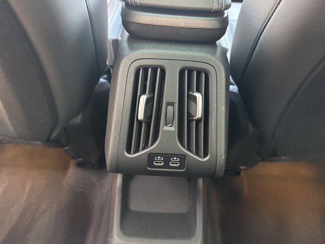 Used 2025 Black Sapphire Metallic BMW xDrive28i image 30