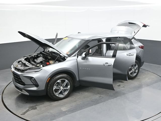 Used 2024 Gray Chevrolet LT image 28