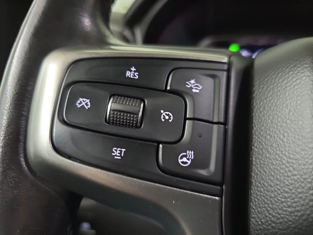Used 2020 Iridescent Pearl Tricoat Chevrolet LTZ image 19