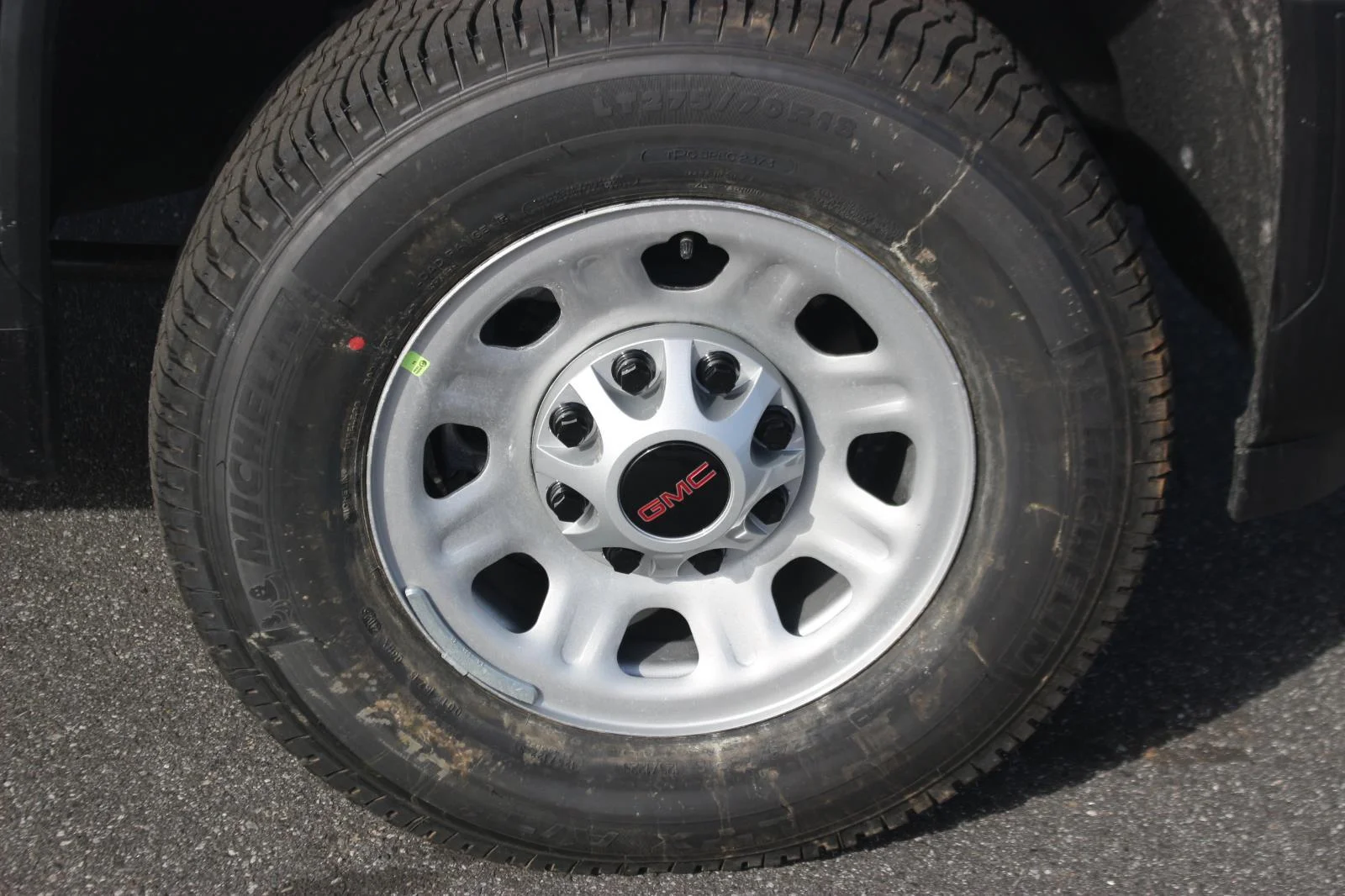 New 2026 Summit White GMC Pro image 9