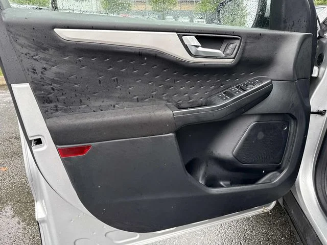 Used 2020 Silver Ford SE image 25