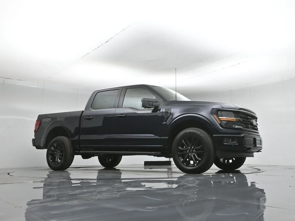 New 2026 Antimatter Blue Metallic Ford XLT image 3
