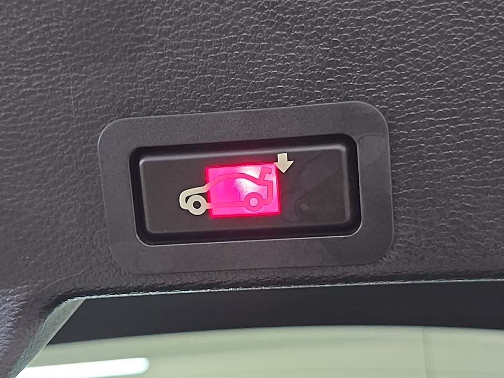 Used 2010 Blue Water Metallic BMW ActiveHybrid image 31