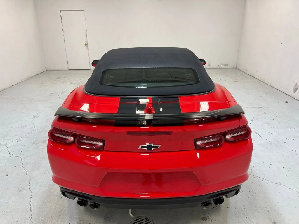 Used 2021 RED HOT Chevrolet LT1 image 4