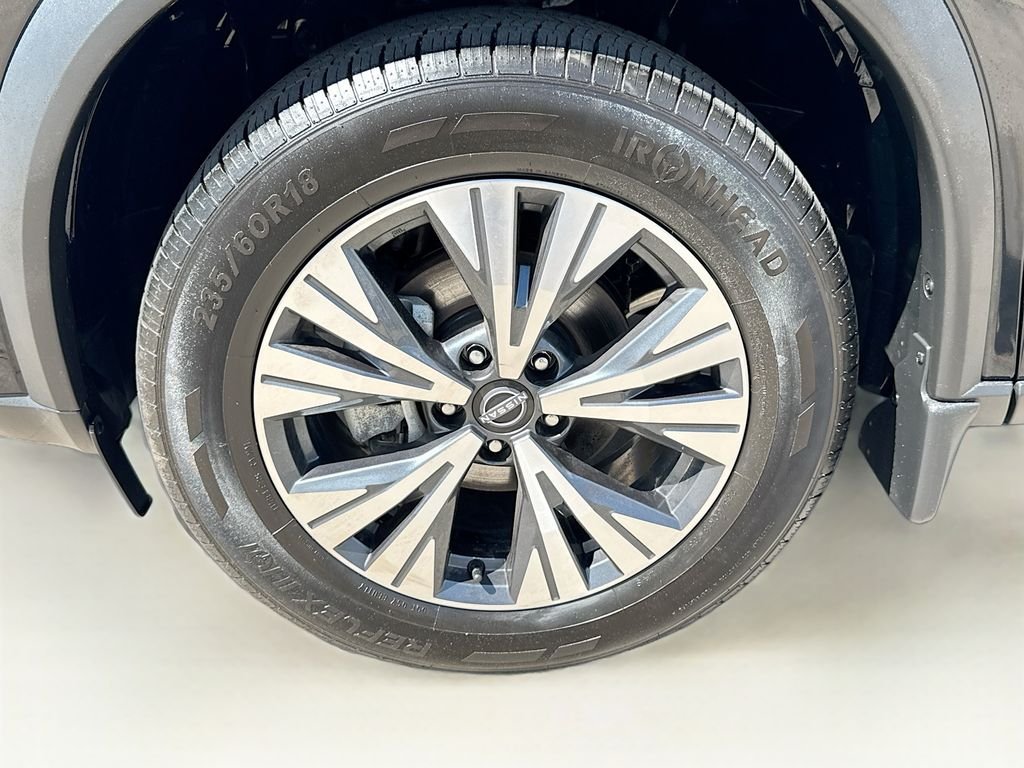 Used 2023 Black Nissan SV image 31