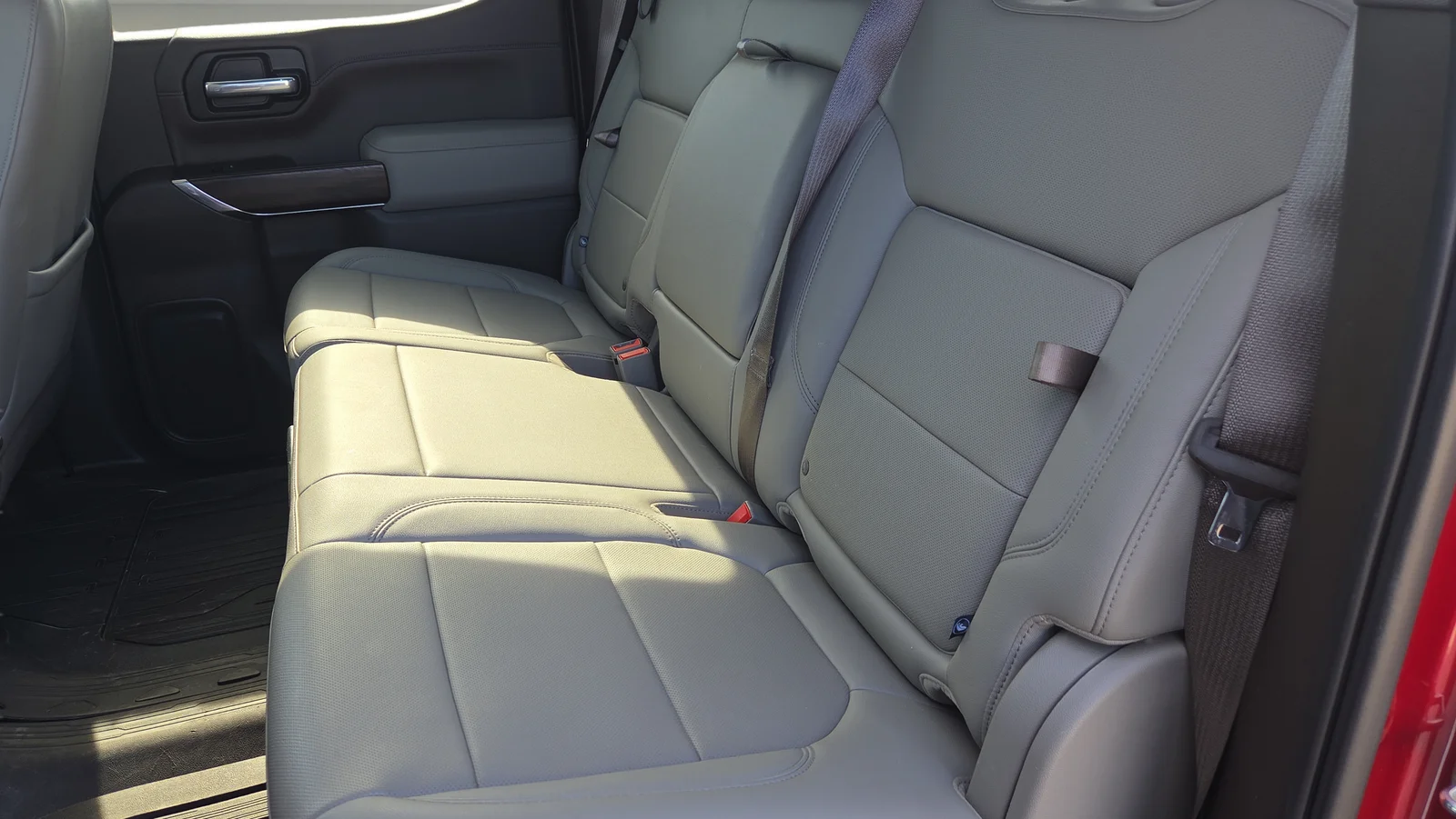 Used 2019 Red GMC SLT image 26