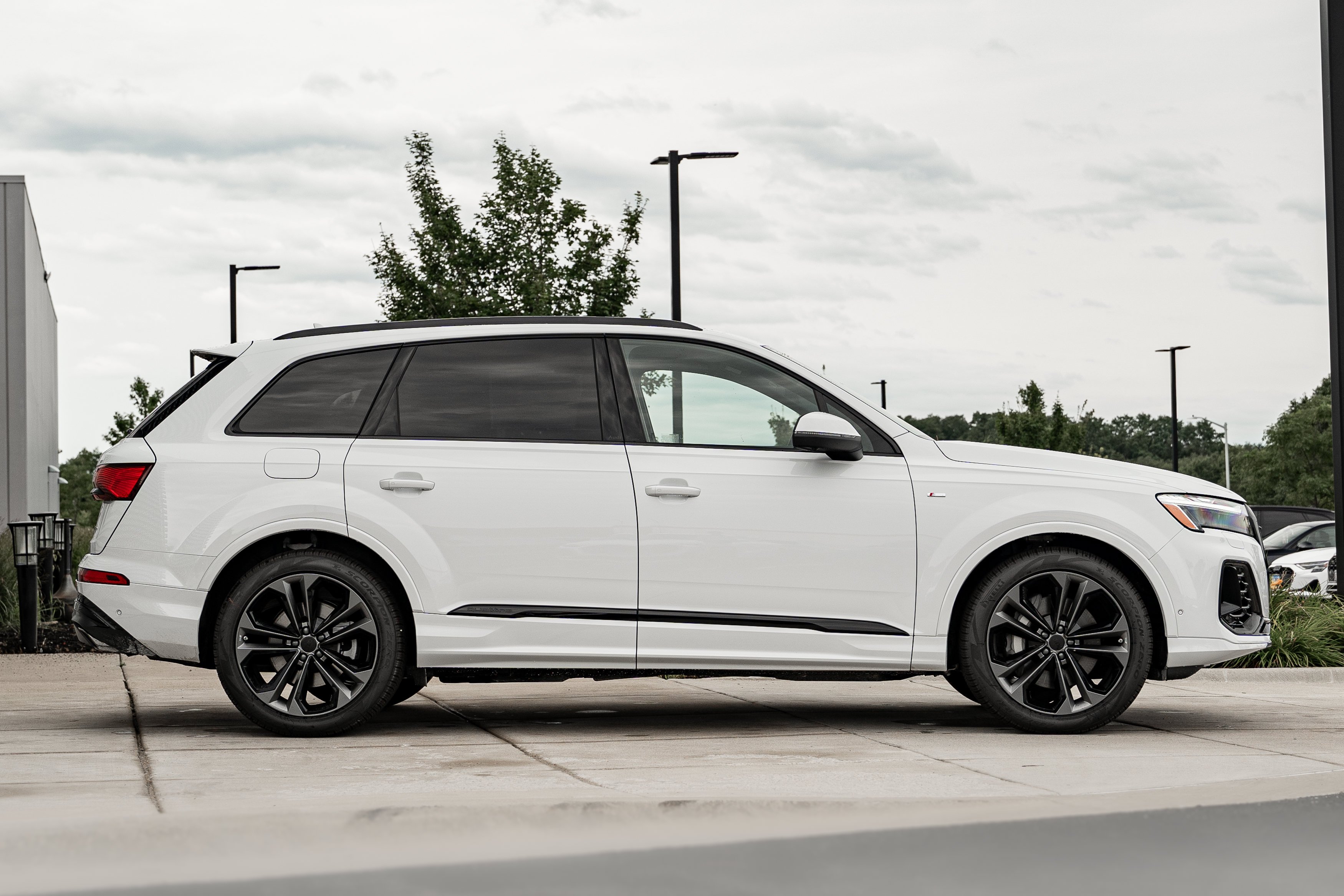 New 2026 Glacier Audi S line Premium Plus image 2