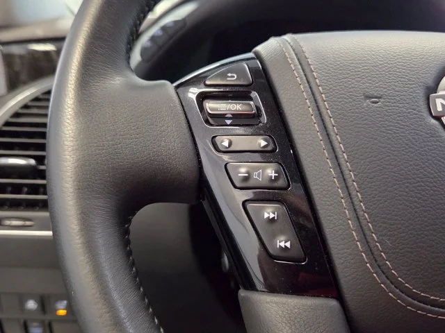 Used 2023 Black Nissan Platinum image 28