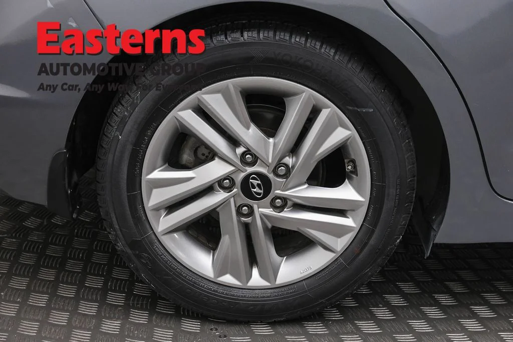 Used 2019 Gray Hyundai Value Edition image 30