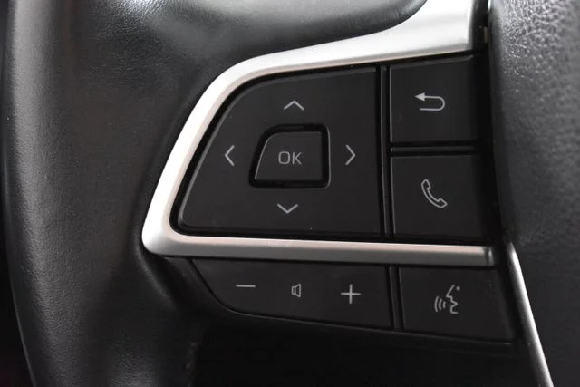 2023 Toyota Highlander XLE - Photo 25