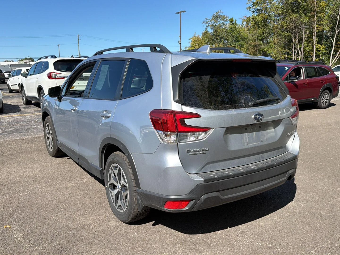 Used 2023 Ice Silver Metallic Subaru Premium image 10