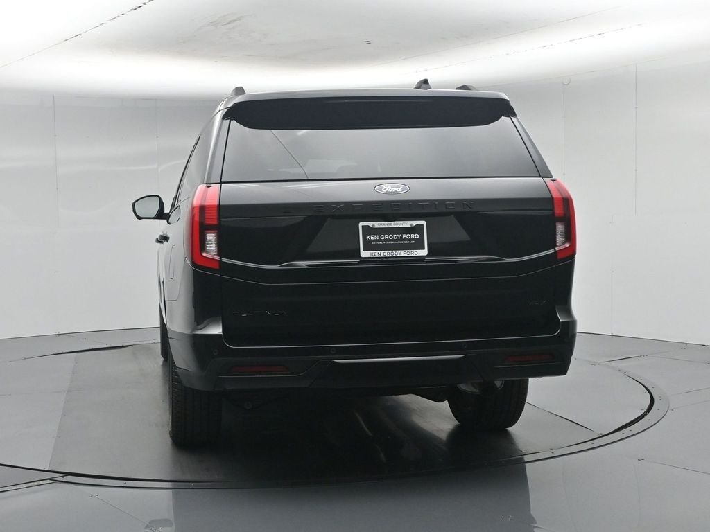 New 2027 Agate Black Metallic Ford Platinum image 32