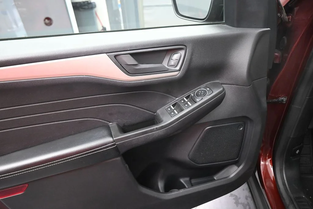 Used 2021 Brown Ford S image 38