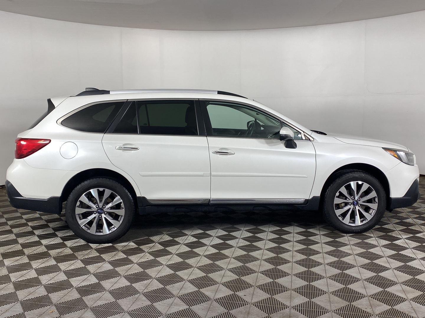 Used 2019 Crystal White Pearl Subaru Touring image 4
