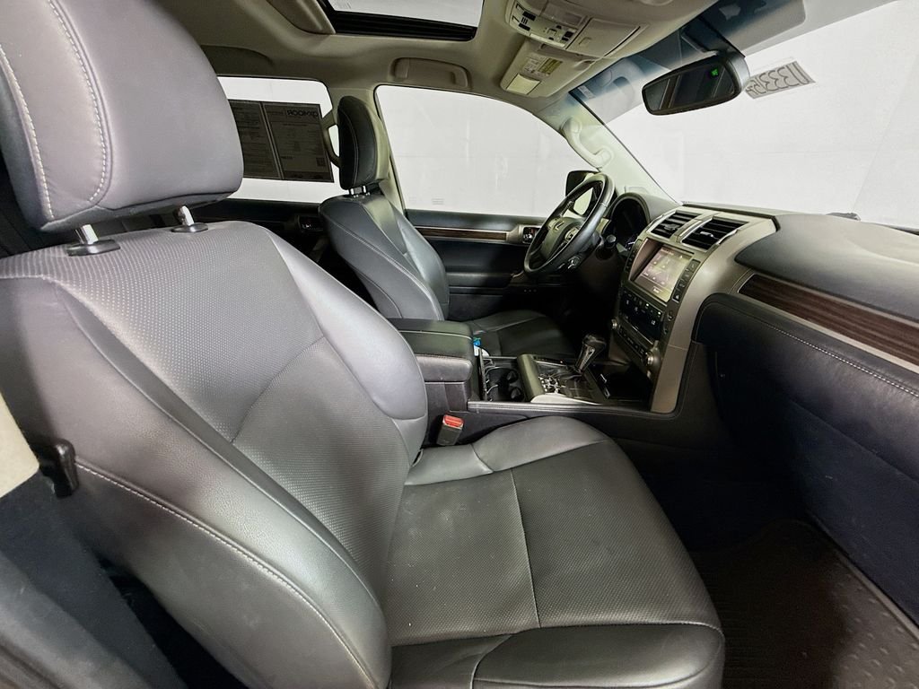 Used 2015 Black Onyx Lexus Base image 28
