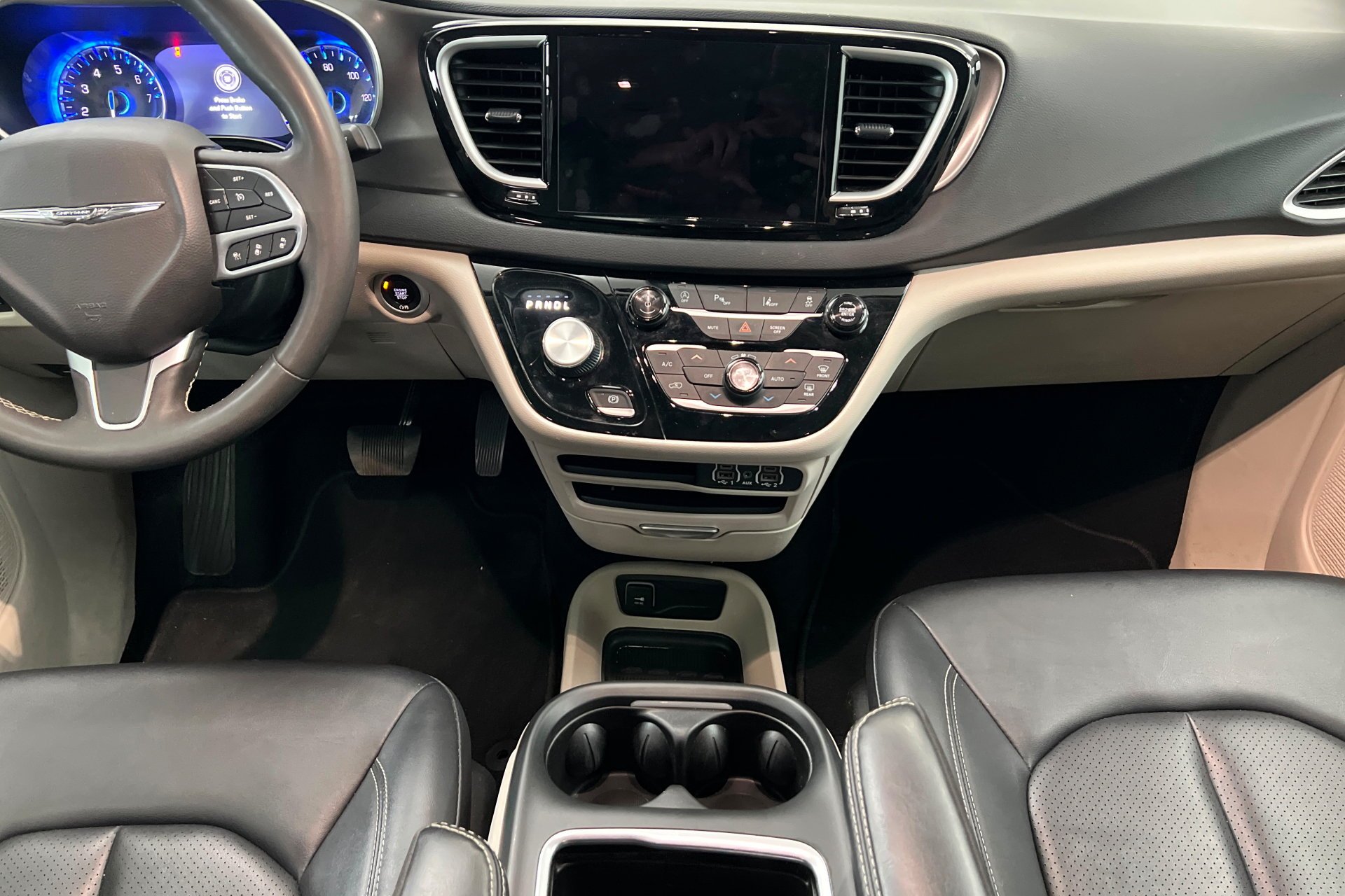 2024 Chrysler Pacifica Touring L - Photo 14