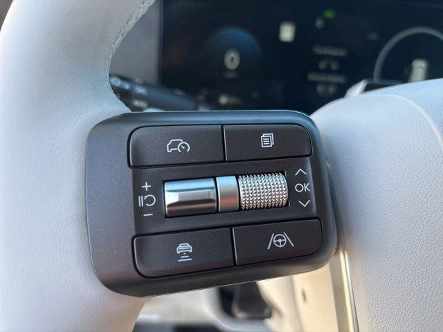 New 2026 Creamy White Pearl Hyundai SEL AWD image 21