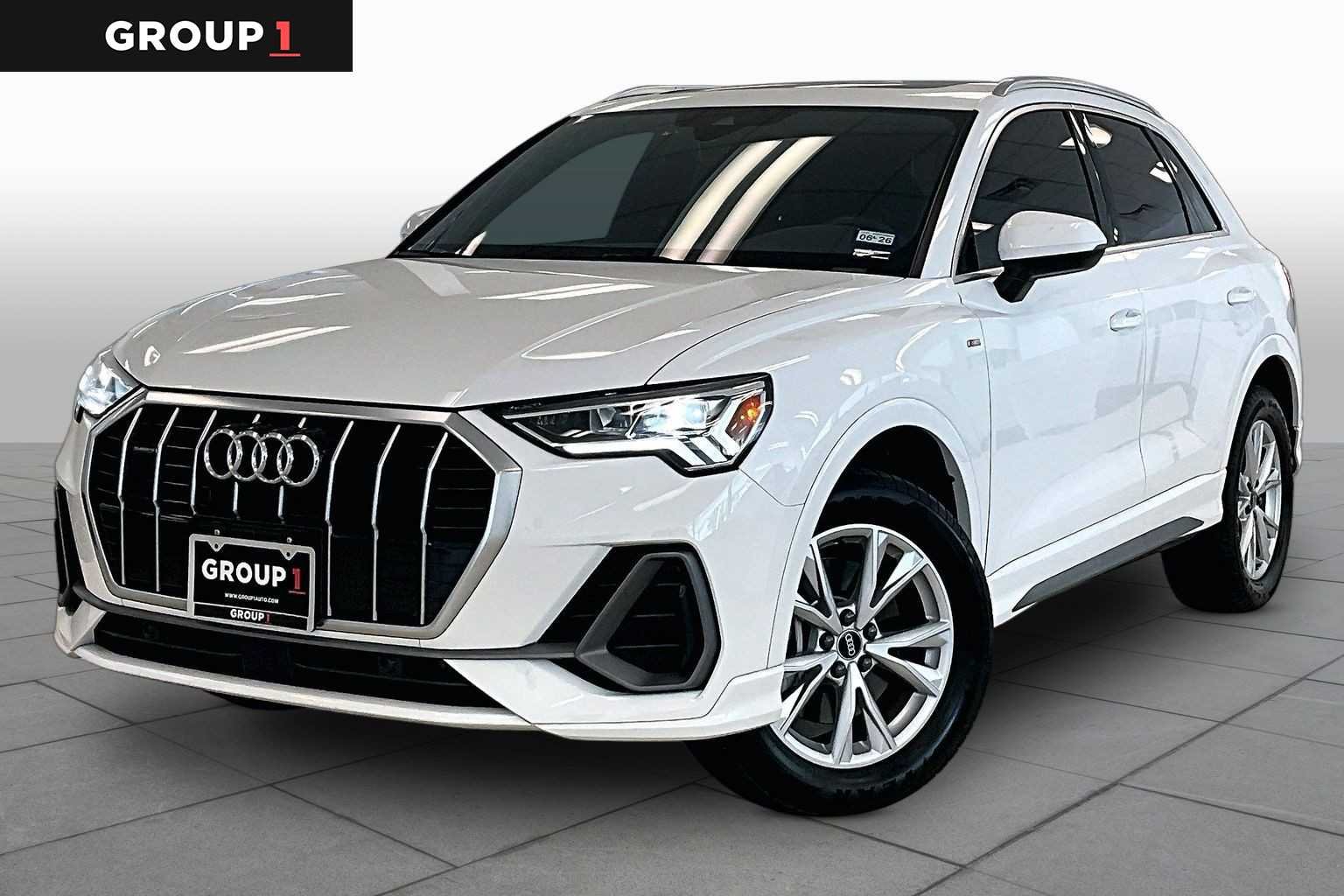 2023 Audi Q3 S line Premium