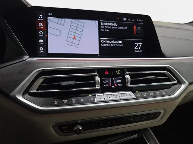 Used 2022 Arctic Gray Metallic BMW xDrive40i image 19