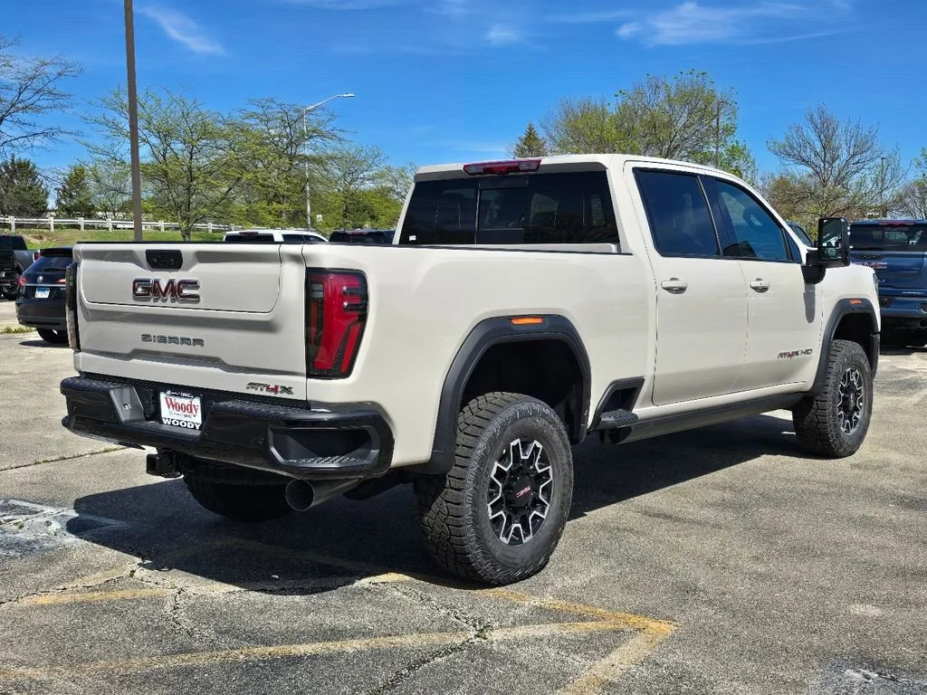 2026 GMC Sierra 2500HD AT4X - Photo 9