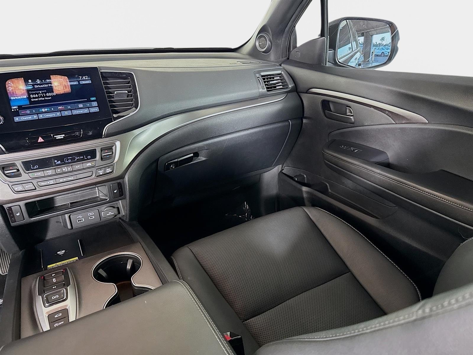 Used 2025 Black Honda EX-L image 24