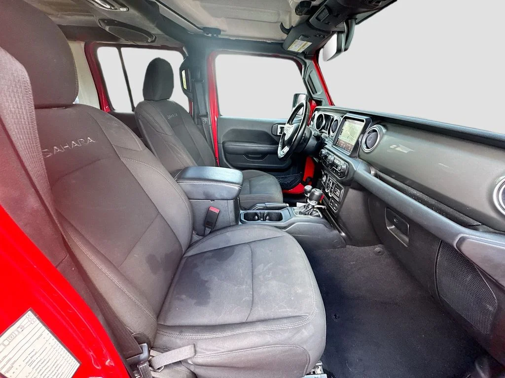 Used 2023 Red Jeep Sahara image 33
