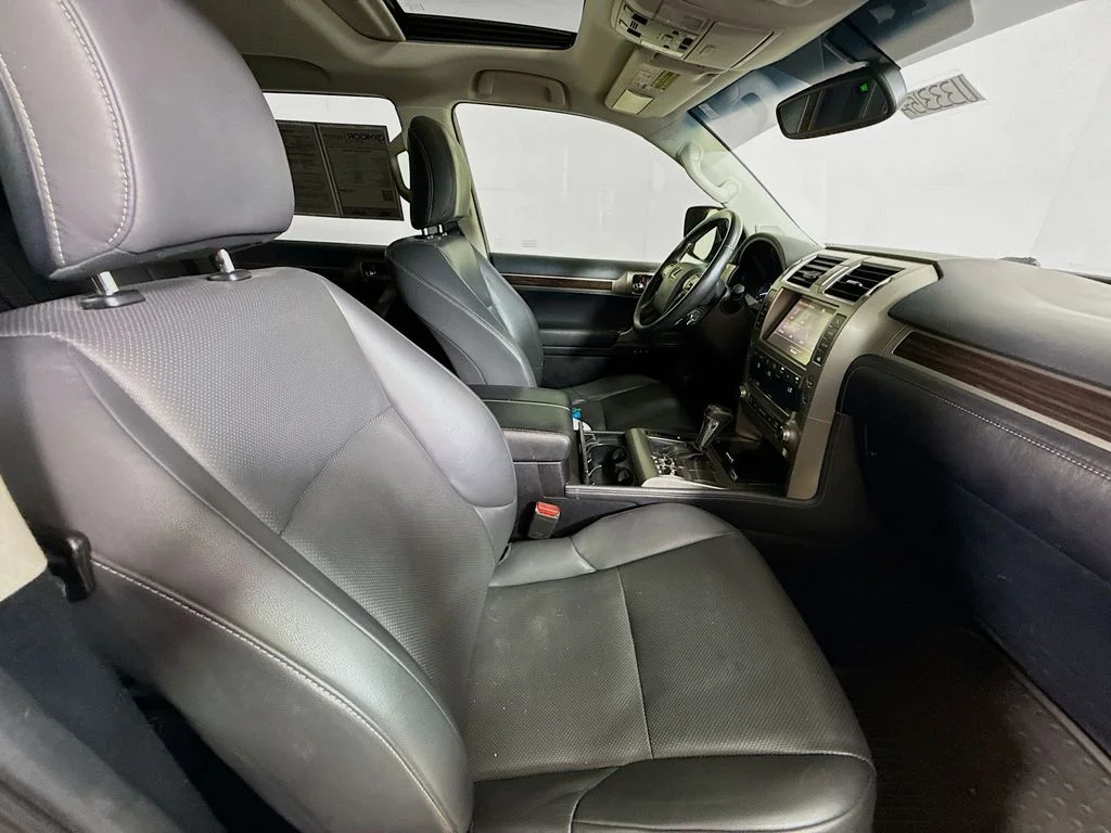 Used 2015 Black Onyx Lexus Base image 28